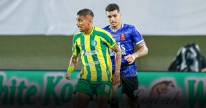 Drama 5 Gol dan Kartu Merah, PSBS Biak Menang Tipis 3-2 atas Persijap Jepara Drama 5 Gol dan Kartu Merah, PSBS Biak Menang Tipis 3-2 atas Persijap Jepara