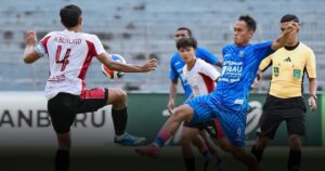 Dramatis! Everton Jadi Kiper Dadakan dan Tepis Penalti, Garudayaksa Bungkam PSPS dengan 9 Pemain Dramatis! Everton Jadi Kiper Dadakan dan Tepis Penalti, Garudayaksa Bungkam PSPS dengan 9 Pemain