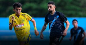 Gagal Pertahankan Keunggulan, Persela Lamongan Harus Puas Bawa Satu Poin dari Kudus Gagal Pertahankan Keunggulan, Persela Lamongan Harus Puas Bawa Satu Poin dari Kudus