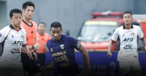 Hokky Caraka On Fire! Persita Tangerang Hajar Persik Kediri 3-0 di Indomilk Arena Hokky Caraka On Fire! Persita Tangerang Hajar Persik Kediri 3-0 di Indomilk Arena