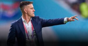 Media Malaysia Soroti Gaji John Herdman di Timnas Indonesia, Masih Kalah dari STY Media Malaysia Soroti Gaji John Herdman di Timnas Indonesia, Masih Kalah dari STY?