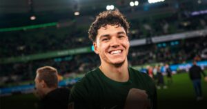 Akui Kemampuan Jay Idzes, Jebolan Akademi PSV Eindhoven Ini Senang Dapat Dukungan Fans Indonesia Akui Kemampuan Jay Idzes, Jebolan Akademi PSV Eindhoven Ini Senang Dapat Dukungan Fans Indonesia