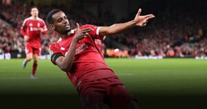 Usai Operasi Patah Kaki, Alexander Isak Beri Pesan Mengharukan untuk Fans Liverpool Usai Operasi Patah Kaki, Alexander Isak Beri Pesan Mengharukan untuk Fans Liverpool