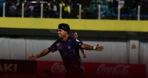Arema FC Dikabarkan akan Datangkan Pemain Asal Brasil di Bursa Transfer Paruh Musim 2025-2026 Arema FC Dikabarkan akan Datangkan Pemain Asal Brasil di Bursa Transfer Paruh Musim 2025-2026