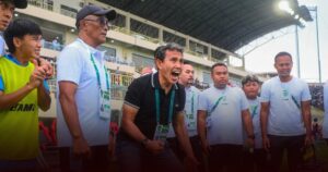 Bima Sakti Bocorkan Kunci Persela Lamongan Berhasil Curi Poin Di Kandang PSS Sleman Bima Sakti Bocorkan Kunci Persela Lamongan Berhasil Curi Poin Di Kandang PSS Sleman