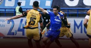 Hasil Persib vs Persija Gol Tunggal Beckham Putra Bawa Maung Bandung ke Puncak Klasemen Super League Hasil Persib vs Persija: Gol Tunggal Beckham Putra Bawa Maung Bandung ke Puncak Klasemen Super League