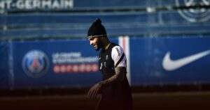 Layvin Kurzawa Dikabarkan Menandatangani Kontrak 6 Bulan dan Dikenalkan Persib dalam Waktu Dekat Layvin Kurzawa Dikabarkan Menandatangani Kontrak 6 Bulan dan Dikenalkan Persib dalam Waktu Dekat