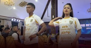 Banjir Sponsor, Persela Lamongan Rilis Jersey Ketiga Jelang Lawan PSIS Semarang Banjir Sponsor, Persela Lamongan Rilis Jersey Ketiga Jelang Lawan PSIS Semarang