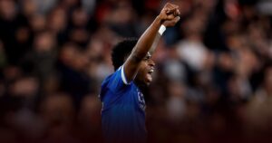 Jose Mourinho Nilai Selebrasi Vinicius Jr Tidak Sopan, Sempat Terjadi Kericuhan dengan Pemain Benfica Jose Mourinho Nilai Selebrasi Vinicius Jr Tidak Sopan, Sempat Terjadi Kericuhan dengan Pemain Benfica