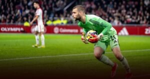 Tampil Memukau, Debut Maarten Paes Bersama Ajax Amsterdam Tuai Banyak Pujian Tampil Memukau, Debut Maarten Paes Bersama Ajax Amsterdam Tuai Banyak Pujian