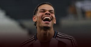 Dulu Juara di Old Trafford, Kini William Osula Hukum MU Dulu Juara di Old Trafford, Kini William Osula Hukum MU