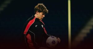 Ole Romeny Bantah Kabar Cedera Patah Kaki, Siap Bergabung Timnas Indonesia di FIFA Series 2026 Ole Romeny Bantah Kabar Cedera Patah Kaki, Siap Bergabung Timnas Indonesia di FIFA Series 2026