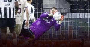 Ajax Hancurkan Heracles 0-3, Maarten Paes Paes Tampil Gemilang di Eredivisie 2025-2026 Ajax Hancurkan Heracles 0-3, Maarten Paes Paes Tampil Gemilang di Eredivisie 2025-2026