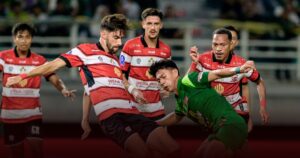 Comeback Spektakuler, Madura United Bungkam Persebaya di Stadion Gelora Bung Tomo 2-1 Comeback Spektakuler, Madura United Bungkam Persebaya di Stadion Gelora Bung Tomo 2-1