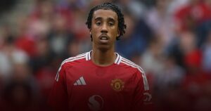 Krisis Bek MU Makin Parah Usai Leny Yoro Kembali Cedera Jelang Laga Kontra Chelsea Krisis Bek MU Makin Parah Usai Leny Yoro Kembali Cedera Jelang Laga Kontra Chelsea