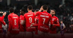 LOSC Lille Hancurkan Toulouse 4-0, Calvin Verdonk Tampil Gemilang di Menit Akhir Ligue 1 2025-2026 LOSC Lille Hancurkan Toulouse 4-0, Calvin Verdonk Tampil Gemilang di Menit Akhir Ligue 1 2025-2026