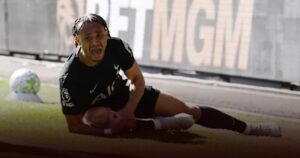 Xavi Simons Alami Cedera ACL, Dipastikan Absen Bela Timnas Belanda Di Piala Dunia Xavi Simons Alami Cedera ACL, Dipastikan Absen Bela Timnas Belanda Di Piala Dunia