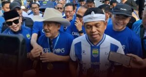 Gubernur Jawa Barat Dedi Mulyadi Berikan Bonus Untuk Persib dari Hasil Dagang Sapi Gubernur Jawa Barat Dedi Mulyadi Berikan Bonus Untuk Persib dari Hasil Dagang Sapi