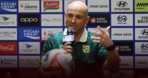 Jelang Semen Padang Vs Persebaya, Bernardo Tavares Berambisi Cetak Sejarah Baru Jelang Semen Padang Vs Persebaya, Bernardo Tavares Berambisi Cetak Sejarah Baru