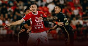 Kalahkan Bali United Lewat Drama Lima Gol, Borneo FC Samai Poin Persib Kalahkan Bali United Lewat Drama Lima Gol, Borneo FC Samai Poin Persib