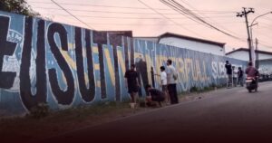 Aksi Mural Suporter PSIM Digelar Serentak Tuntut Kasus Mandala Krida Diusut Tuntas Aksi Mural Suporter PSIM Digelar Serentak Tuntut Kasus Mandala Krida Diusut Tuntas
