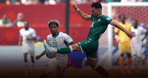 Bek Persib Frans Putros Cetak Sejarah Baru Untuk Kompetisi Liga Indonesia Bek Persib Frans Putros Cetak Sejarah Baru Untuk Kompetisi Liga Indonesia