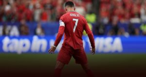 Cristiano Ronaldo Bersanding Dengan Lionel Messi Cetak Sejarah Langka Sepak Bola Cristiano Ronaldo Bersanding Dengan Lionel Messi Cetak Sejarah Langka Sepak Bola