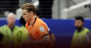 Frenkie de Jong Diragukan Tampil di Laga Lawan Timnas Swedia, Ternyata Ini Penyebabnya Frenkie de Jong Diragukan Tampil di Laga Lawan Timnas Swedia, Ternyata Ini Penyebabnya