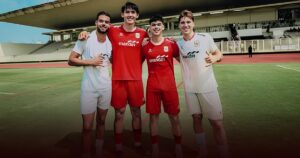 Sidang DPR Bakal Bahas Naturalisasi Luke Vickery Dan Mitchell Baker Besok Sidang DPR Bakal Bahas Naturalisasi Luke Vickery Dan Mitchell Baker Besok