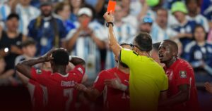 Alasan Breel Embolo Kartu Merah di Laga Argentina Kontra Swiss Alasan Breel Embolo Kartu Merah di Laga Argentina Kontra Swiss