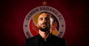 Ilija Spasojevic Resmi Merapat Ke Semen Padang FC Menuju Musim Baru Ilija Spasojevic Resmi Merapat Ke Semen Padang FC Menuju Musim Baru
