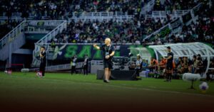 Pelatih Bernardo Tavares Ungkap Kondisi Fisik Pemain Persebaya Usai Tekuk Persija Pelatih Bernardo Tavares Ungkap Kondisi Fisik Pemain Persebaya Usai Tekuk Persija