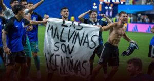 Pemerintah Inggris Dukung FIFA Selidiki Timnas Argentina Terkait Spanduk Politik Pemerintah Inggris Dukung FIFA Selidiki Timnas Argentina Terkait Spanduk Politik