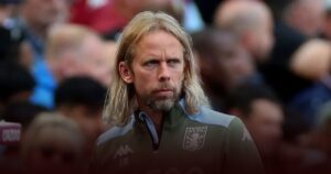 Pindah ke Chelsea, Pelatih Bola Mati Andalan Aston Villa Resmi Cabut Pindah ke Chelsea, Pelatih Bola Mati Andalan Aston Villa Resmi Cabut?