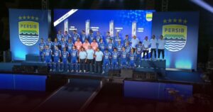 Daftar Skuad Lengkap Persib Musim 2026-2027 12 Pemain Asing dan Bintang Timnas Gabung Daftar Skuad Lengkap Persib Musim 2026-2027: 12 Pemain Asing dan Bintang Timnas Indonesia Gabung