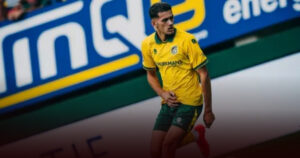 Gol Bunuh Diri Justin Hubner di Liga Belanda Menjadi Sorotan Media Vietnam Gol Bunuh Diri Justin Hubner di Liga Belanda Menjadi Sorotan Media Vietnam