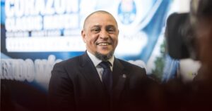 Roberto Carlos Bantah Isu Mualaf Usai Menikahi Agen Berdarah Maroko Roberto Carlos Bantah Isu Mualaf Usai Menikahi Agen Berdarah Maroko