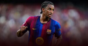 Dua Target Bek Kiri Manchester United Melayang, Alejandro Balde Jadi Harapan Utama Dua Target Bek Kiri Manchester United Melayang, Alejandro Balde Jadi Harapan Utama