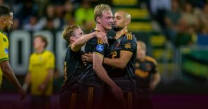 Hasil Fortuna Sittard vs Ajax 1-5 Maarten Paes Hanya Di Bangku Cadangan, Ole Romeny dan Justin Hubner Dapat Rapor Merah Hasil Fortuna Sittard vs Ajax 1-5 Maarten Paes Hanya Di Bangku Cadangan, Ole Romeny dan Justin Hubner Dapat Rapor Merah