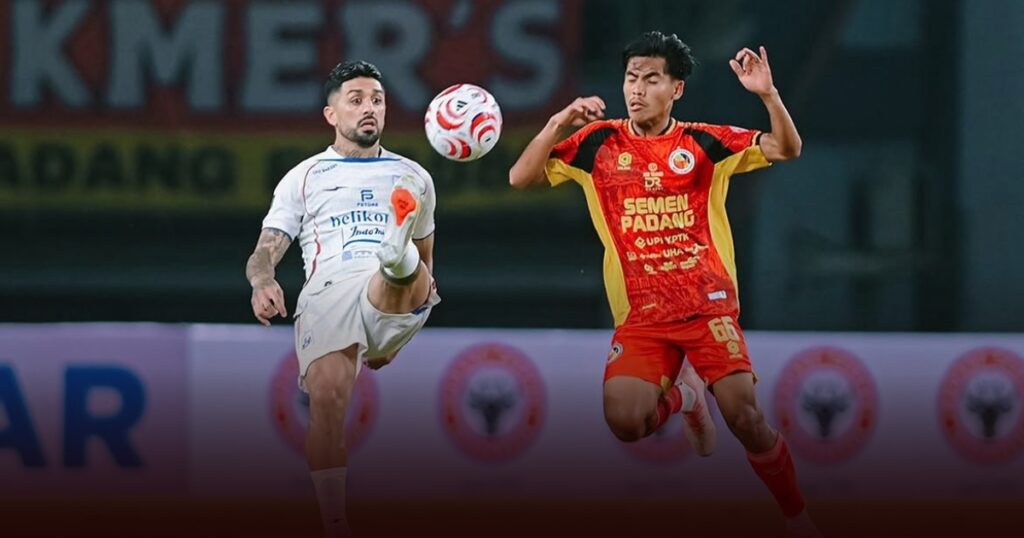 Hasil Semen Padang vs PSIS Semarang Gol Hari Nur Yulianto Gagalkan Kemenangan Kabau Sirah