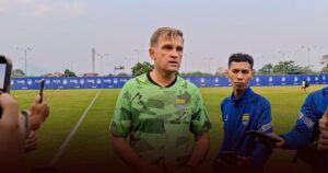 Igor Tolic Ungkap Strategi Khusus Jelang Laga Persija vs Persib Igor Tolic Ungkap Strategi Khusus Jelang Laga Persija vs Persib