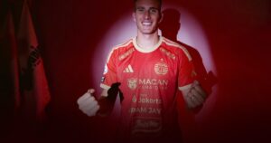 Jelang Duel Panas di GBK, Persija Datangkan Ivan Mamut sebagai Kunci Kemenangan atas Persib Jelang Duel Panas di GBK, Persija Datangkan Ivan Mamut sebagai Kunci Kemenangan atas Persib