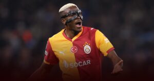 Nicky Butt Dan Louis Saha Dorong Manchester United Rekrut Victor Osimhen Nicky Butt Dan Louis Saha Dorong Manchester United Rekrut Victor Osimhen