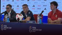 Pelatih Timnas Indonesia John Herdman Minta Suporter Bersabar Soal Proses Tim Pelatih Timnas Indonesia John Herdman Minta Suporter Bersabar Soal Proses Tim