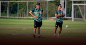 Persebaya Surabaya Hadapi Masalah Cedera Pemain Jelang Pertandingan Kontra Bhayangkara FC Persebaya Surabaya Hadapi Masalah Cedera Pemain Jelang Pertandingan Kontra Bhayangkara FC