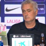 Protes Keras Jose Mourinho Bawa Foto Bukti Pelanggaran Ke Konferensi Pers