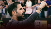 Cesc Fabregas Marah Saat Ditanya Soal Kursi Pelatih Manchester United Cesc Fabregas Marah Saat Ditanya Soal Kursi Pelatih Manchester United