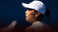 Janice Tjen Hentikan Aoi Ito dan Melaju ke Babak Kedua Wuhan Open 2026 Janice Tjen Hentikan Aoi Ito dan Melaju ke Babak Kedua Wuhan Open 2026