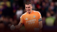 Peluk Lunin Usai Kemenangan Real Madrid di El Clasico, Jose Mourinho Heran Tidak Ada yang Membahasnya Peluk Lunin Usai Kemenangan Real Madrid di El Clasico, Jose Mourinho Heran Tidak Ada yang Membahasnya