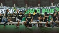 Tanggap Bencana Kabut Asap Karhutla, Bonek Semarakkan Aksi One Man One Mask Di Laga Persebaya Surabaya vs PSS Sleman Tanggap Bencana Kabut Asap Karhutla, Bonek Semarakkan Aksi One Man One Mask Di Laga Persebaya Surabaya vs PSS Sleman